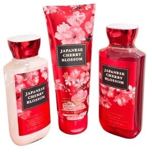 NEW - Bath & Body Works Japanese Cherry Blossom 3- Piece Gift Set